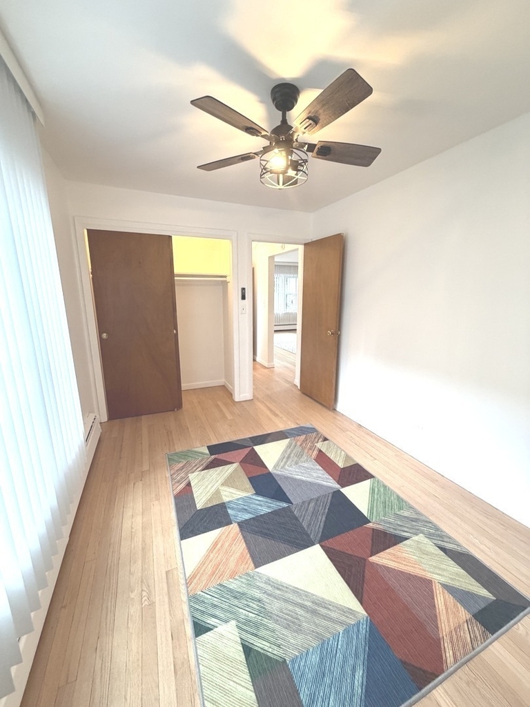 1995 Howard Street - Photo 3
