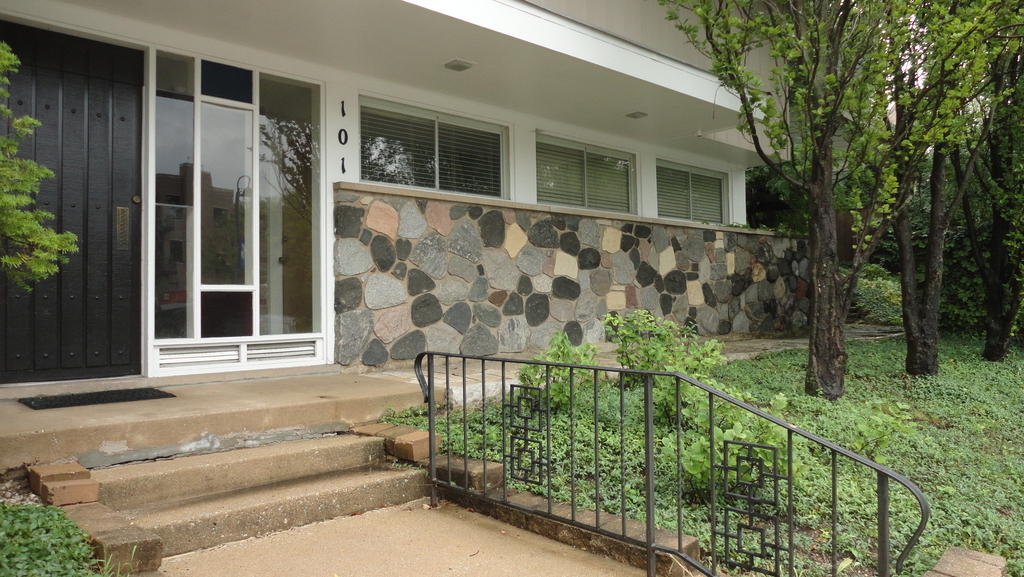 101 Eastern Avenue - Photo 0