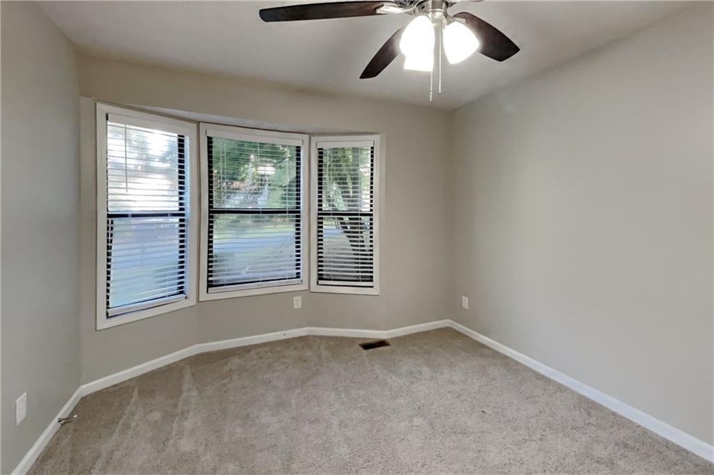 4094 Maxanne Drive Nw - Photo 16