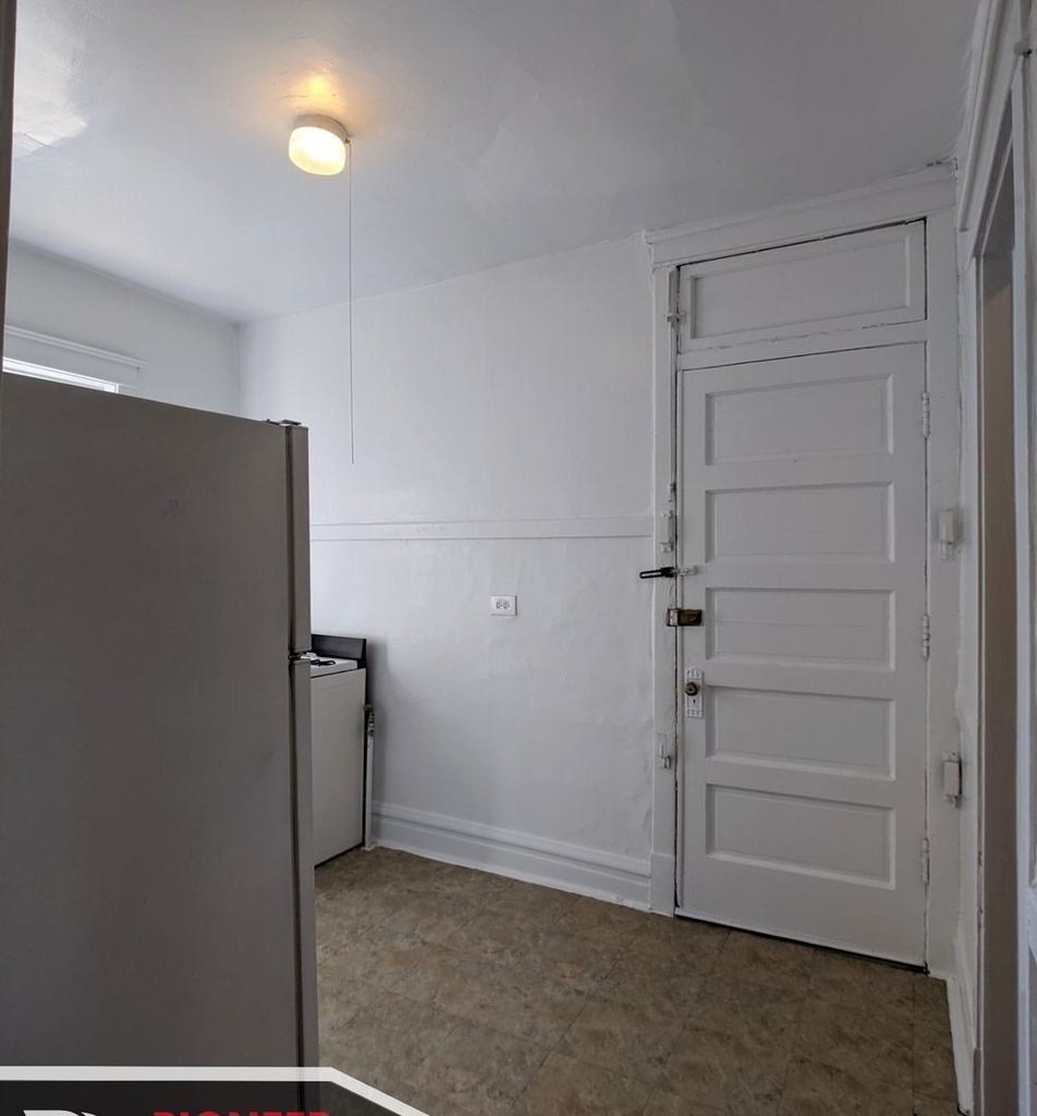 2518 N Kedzie Avenue - Photo 4