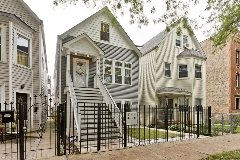 3121 N Monticello Avenue - Photo 0