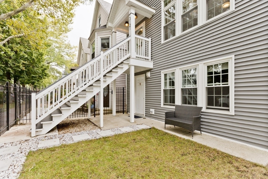 3121 N Monticello Avenue - Photo 2
