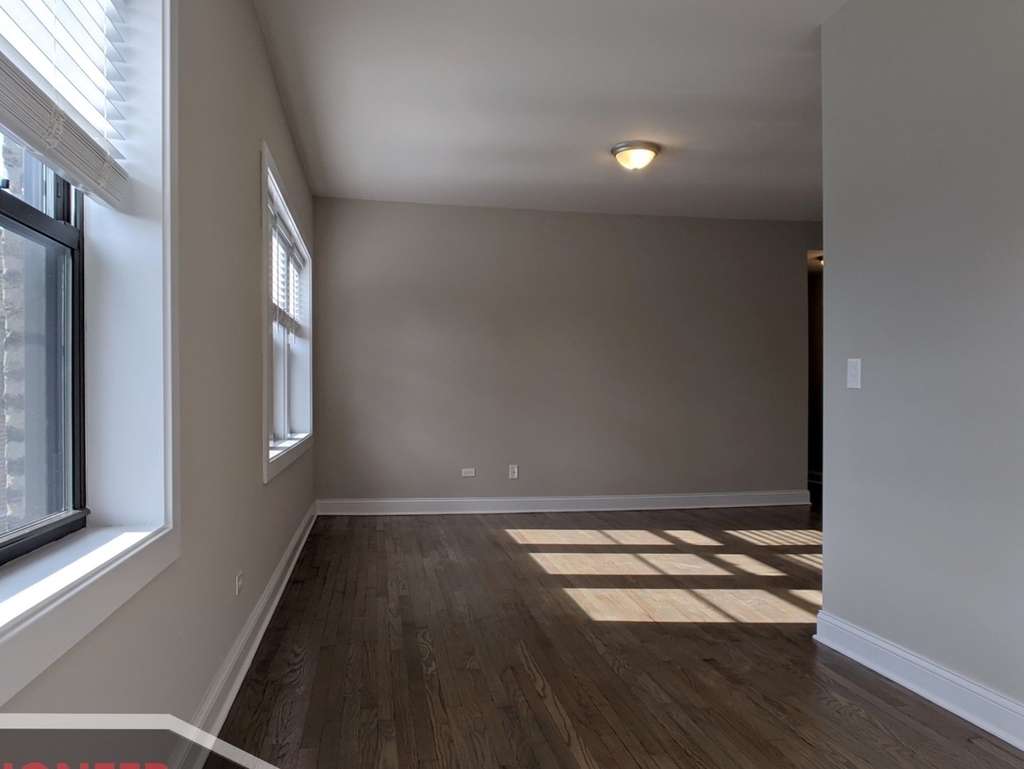 3409 W Fullerton Avenue - Photo 3