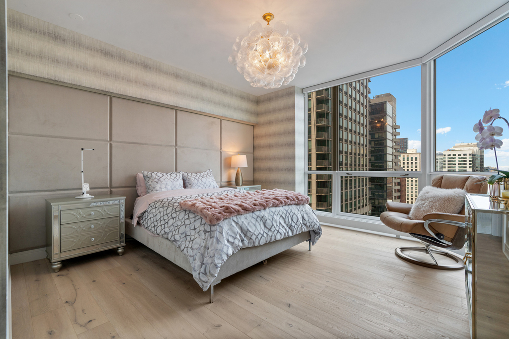 21 E Huron Street - Photo 12