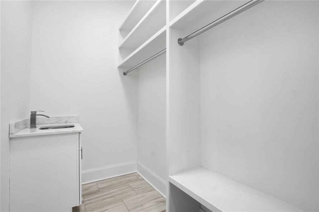 2415 Rugby Avenue - Photo 26