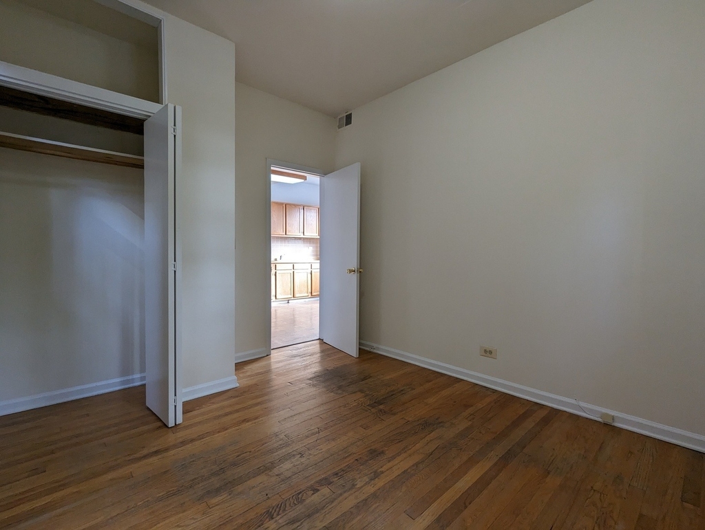 3147 W Medill Avenue - Photo 16