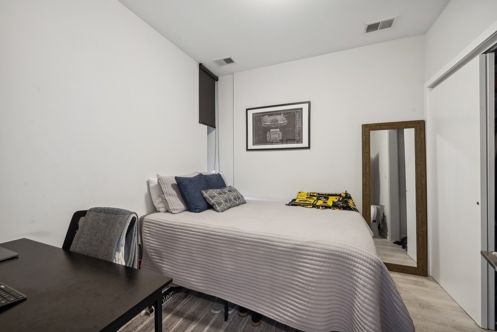 713 N Milwaukee Avenue - Photo 13