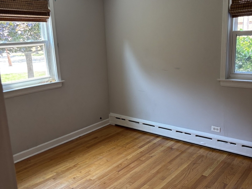 928 Harlem Avenue - Photo 4