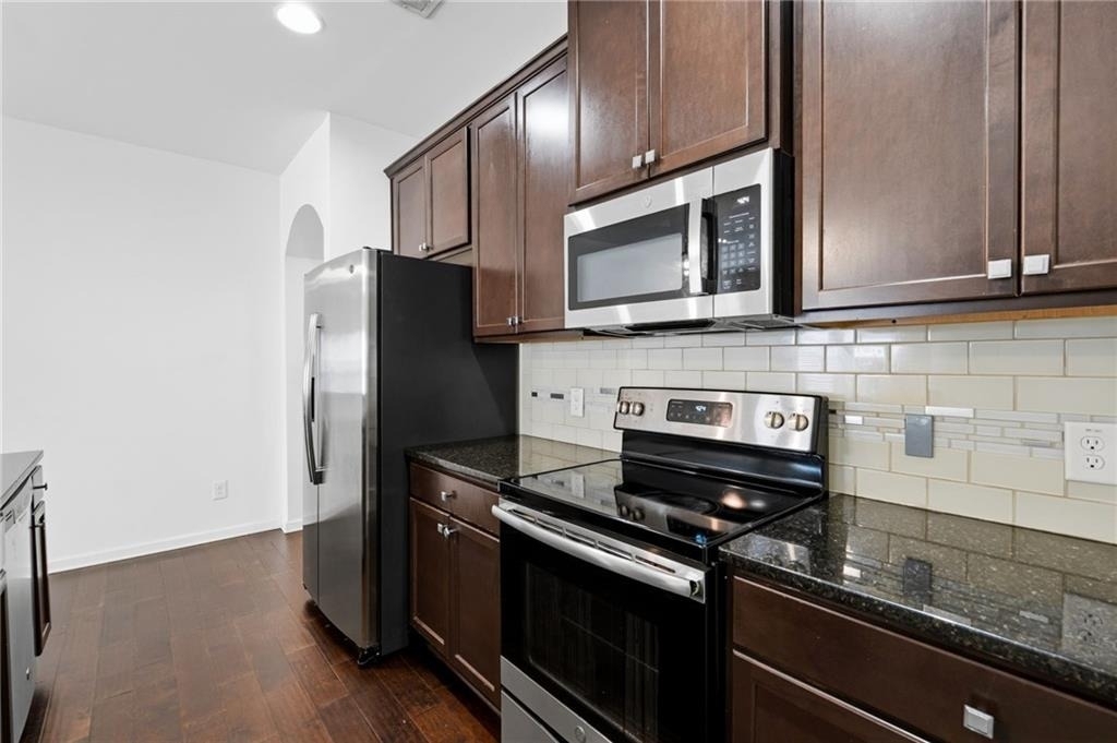 4987 Longview Walk - Photo 5