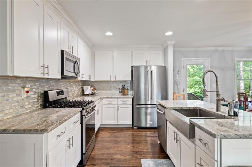 3334 Romelie Drive - Photo 7