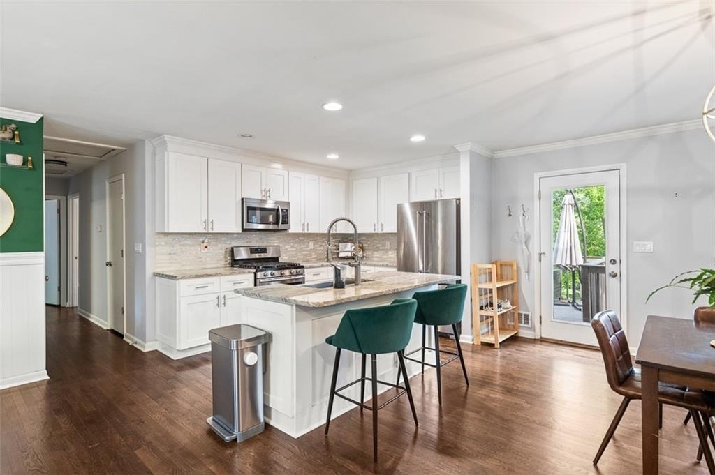 3334 Romelie Drive - Photo 9