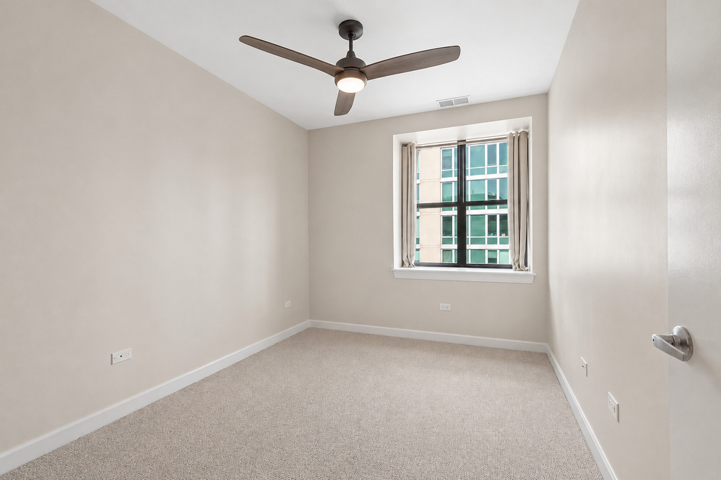451 W Huron Street - Photo 7