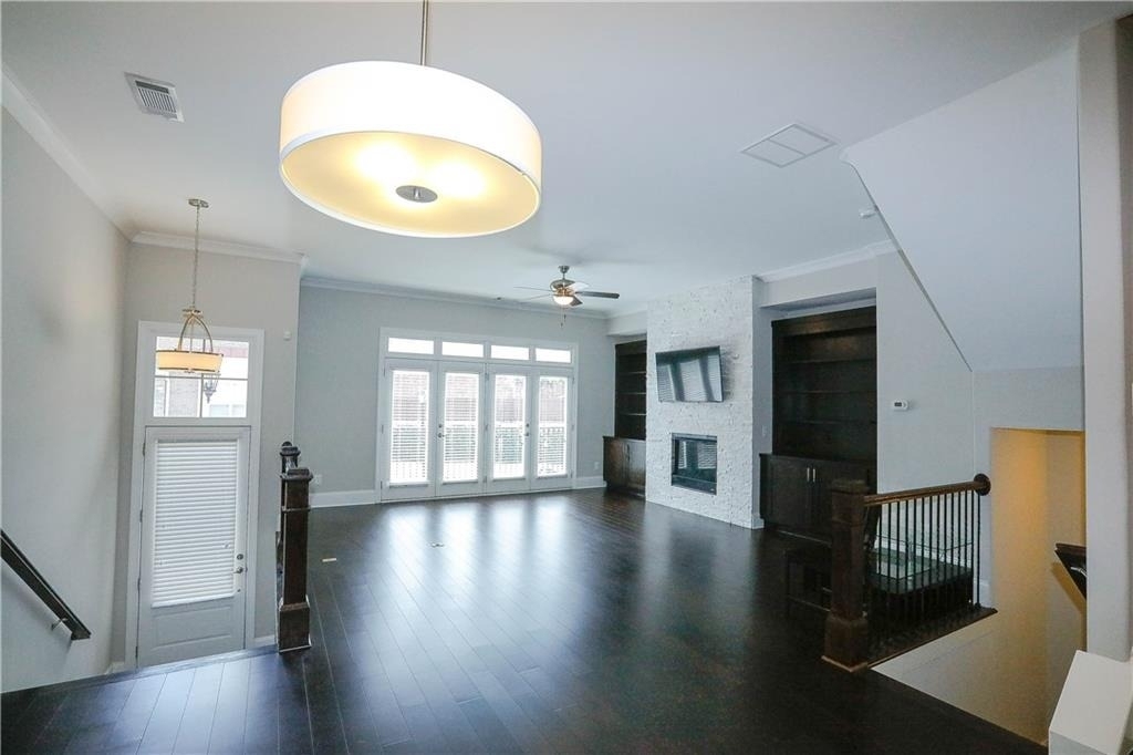 1920 Townsend Court - Photo 5