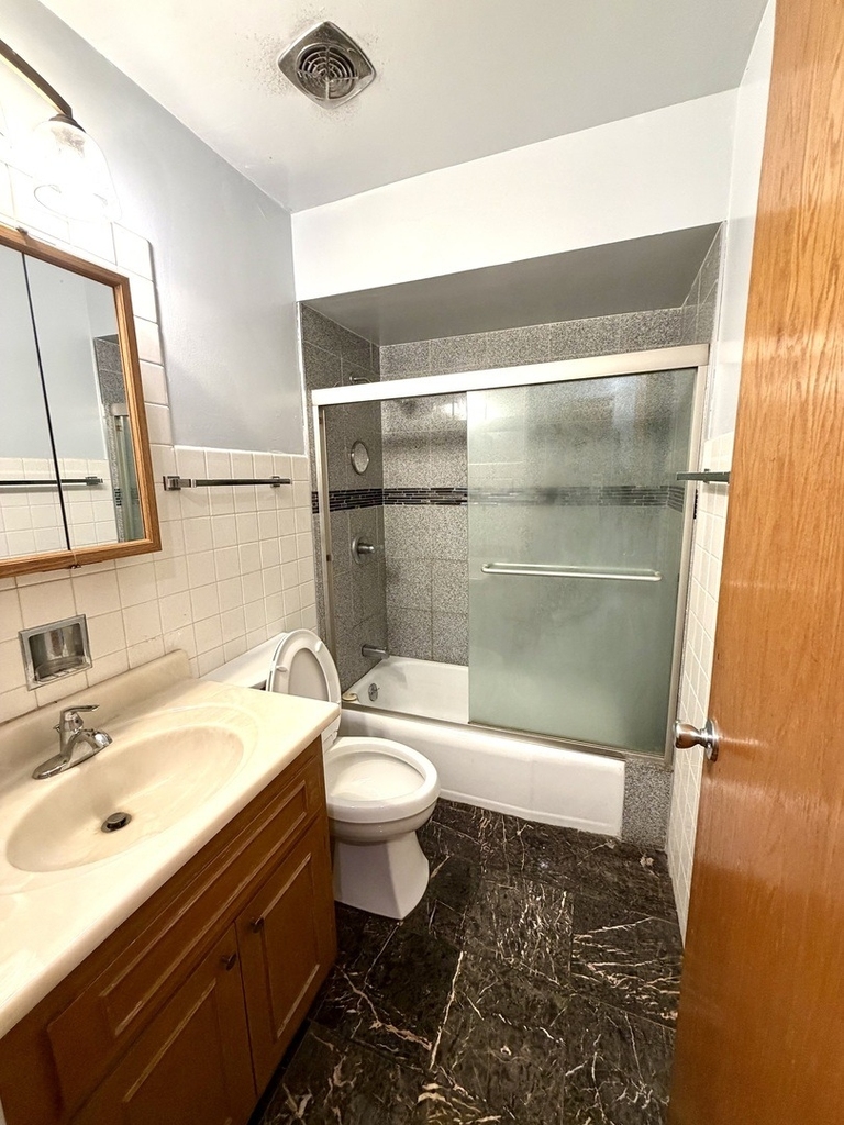 3158-3158 W 93rd Street - Photo 3