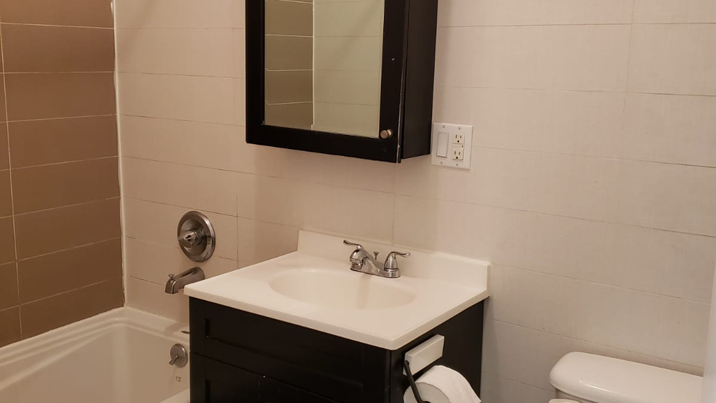 338 Melrose St - Photo 7