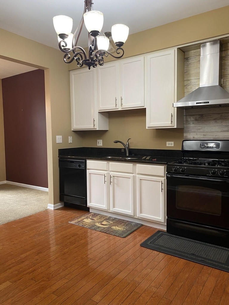 2824 White Thorn Circle - Photo 9
