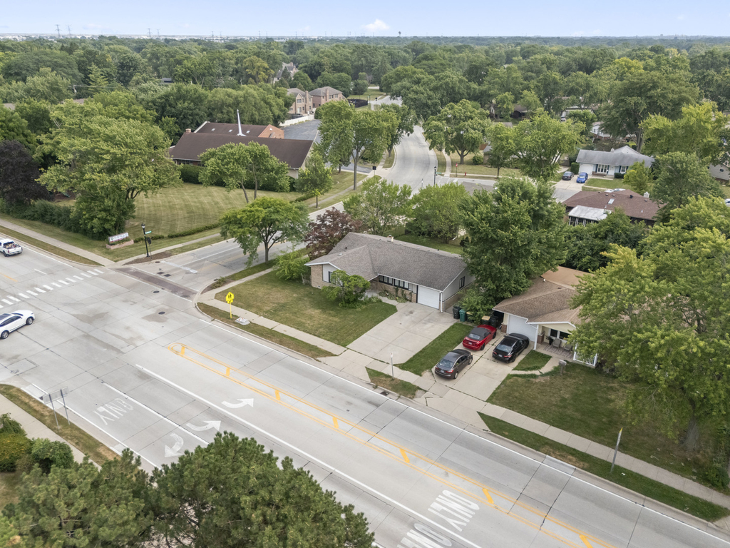 109 Landmeier Road - Photo 22