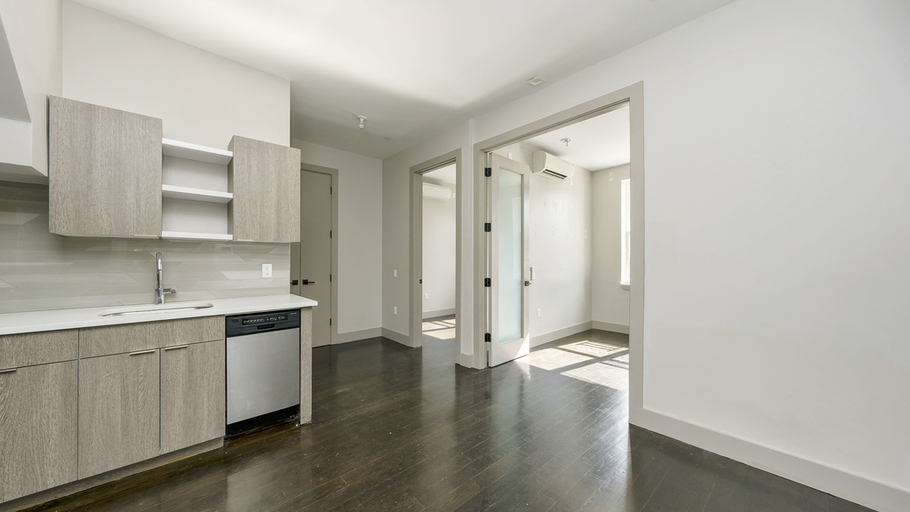 85 Stanhope St - Photo 6