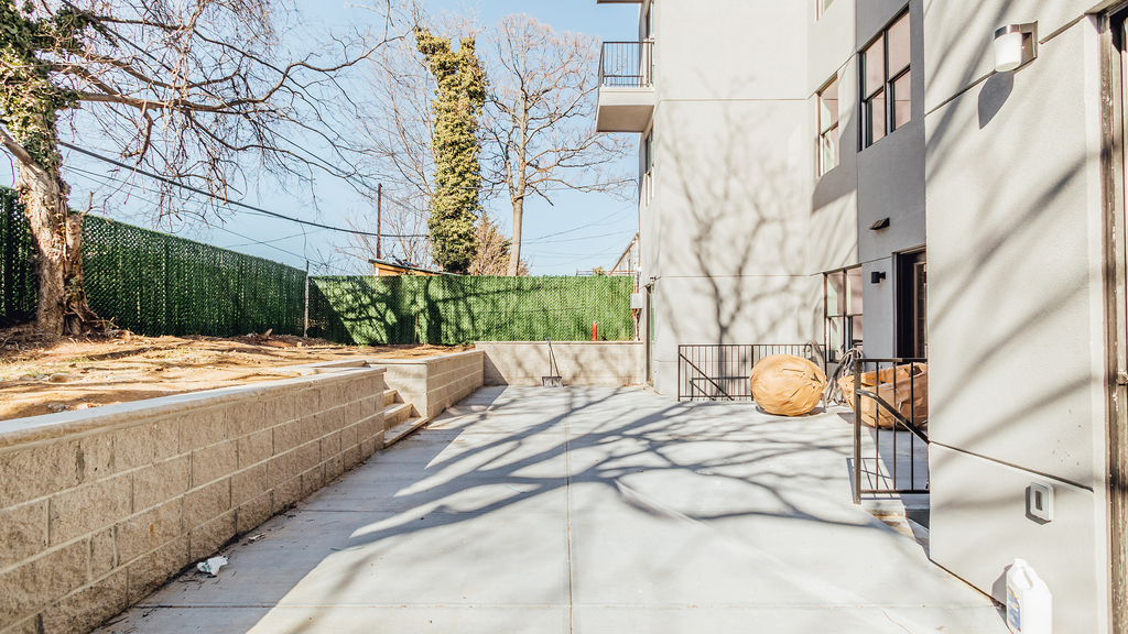 85 Stanhope St - Photo 12