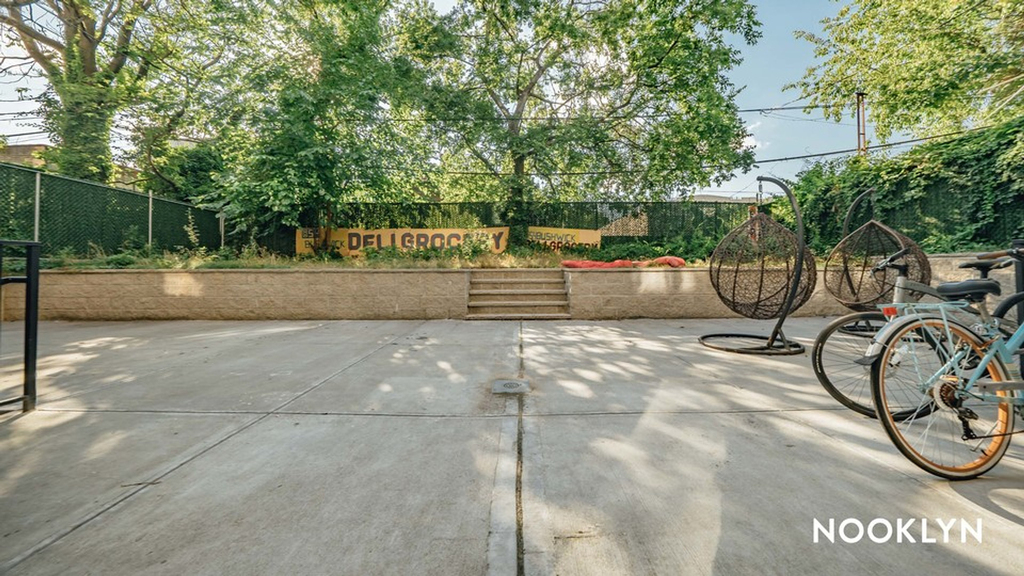 85 Stanhope St - Photo 5
