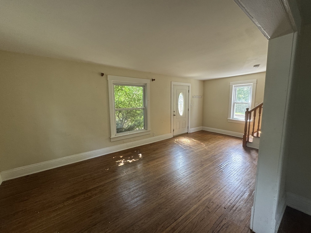 647 Hardin Avenue - Photo 5