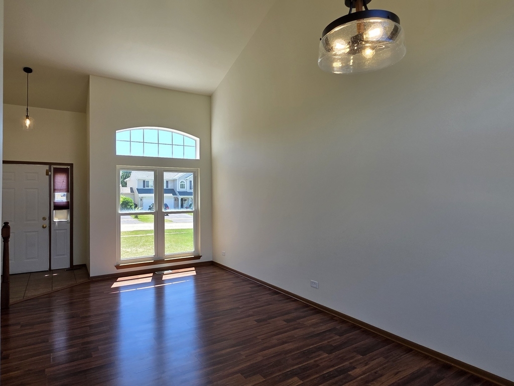 24 E Honeysuckle Drive - Photo 2