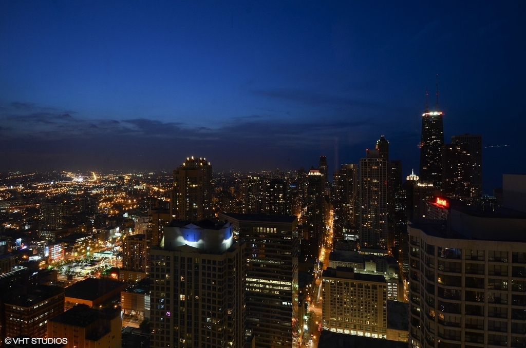 401 N Wabash Avenue - Photo 2