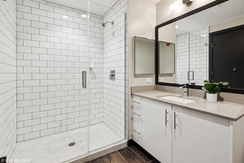171 N Aberdeen Street - Photo 13