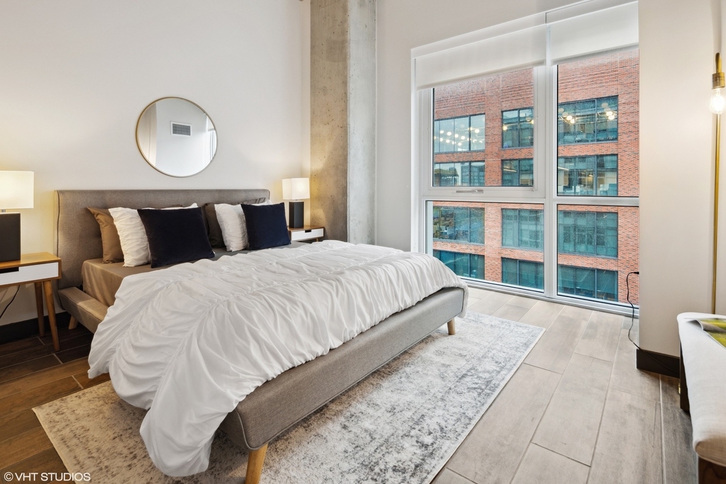 171 N Aberdeen Street - Photo 10