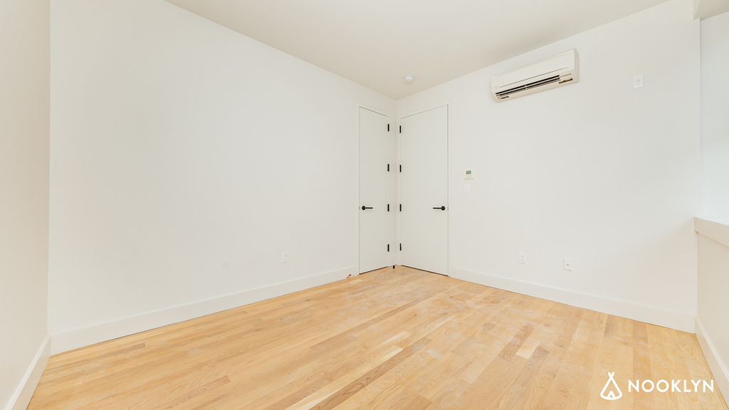 312 Devoe St - Photo 8