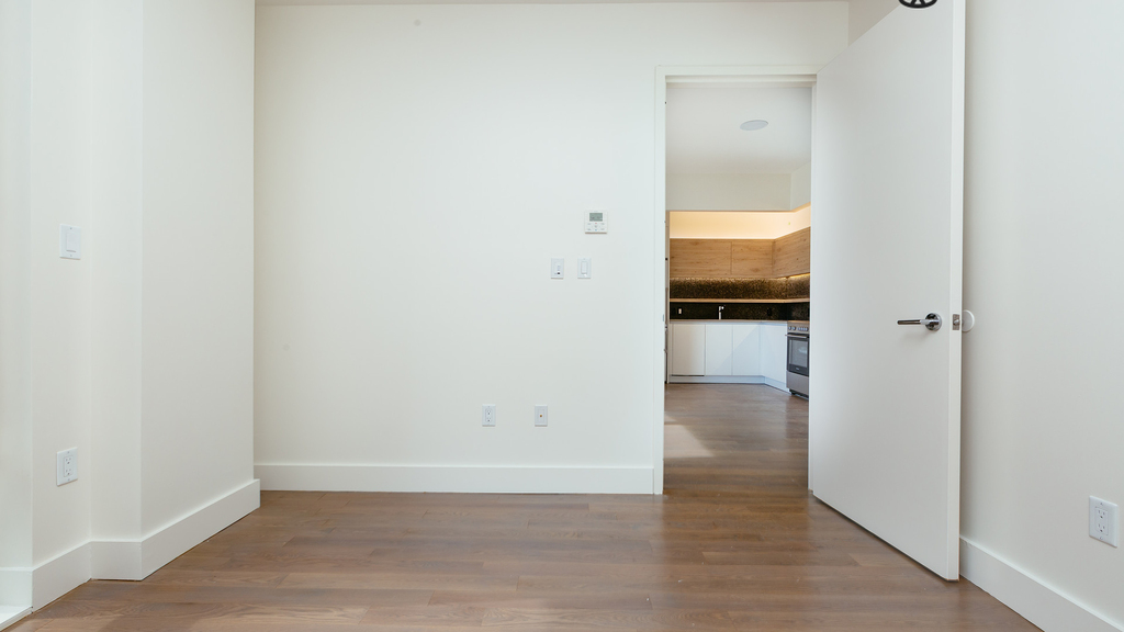1068 Fulton St - Photo 6