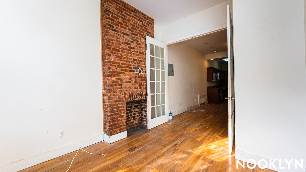 243 Irving Ave - Photo 11
