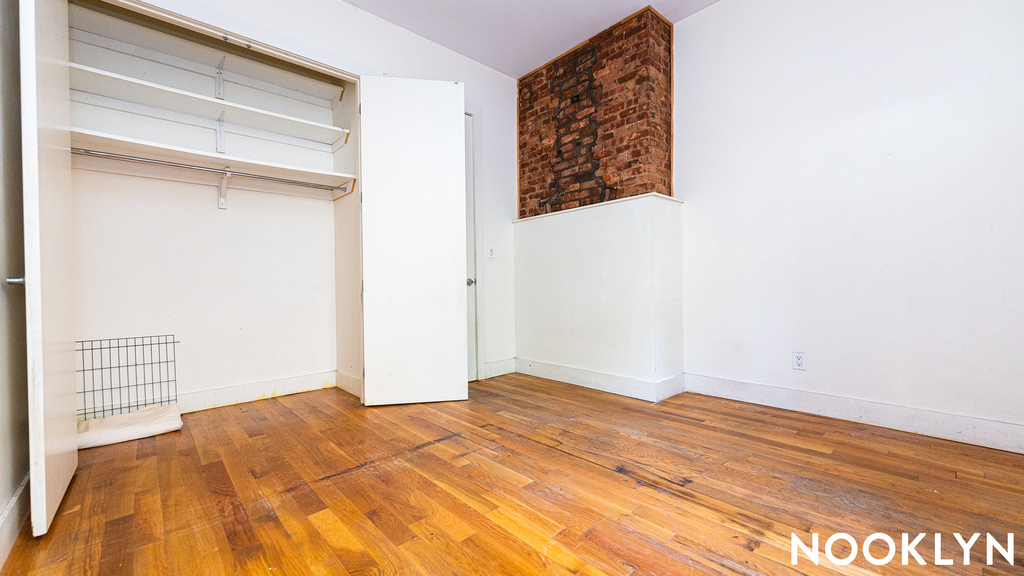 243 Irving Ave - Photo 16