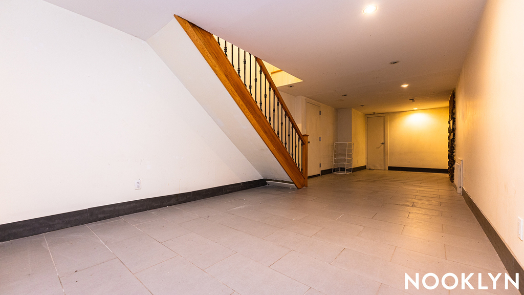 243 Irving Ave - Photo 2