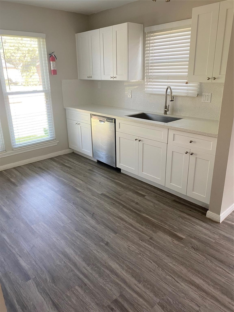 7519 San Benito Drive - Photo 1