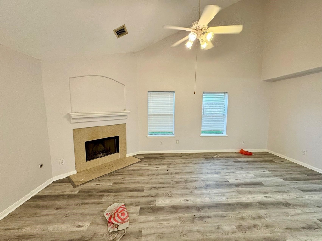 1910 Plum Falls Lane - Photo 12