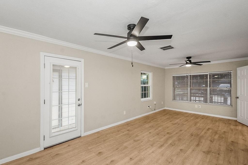 5037 W 43rd Street - Photo 10