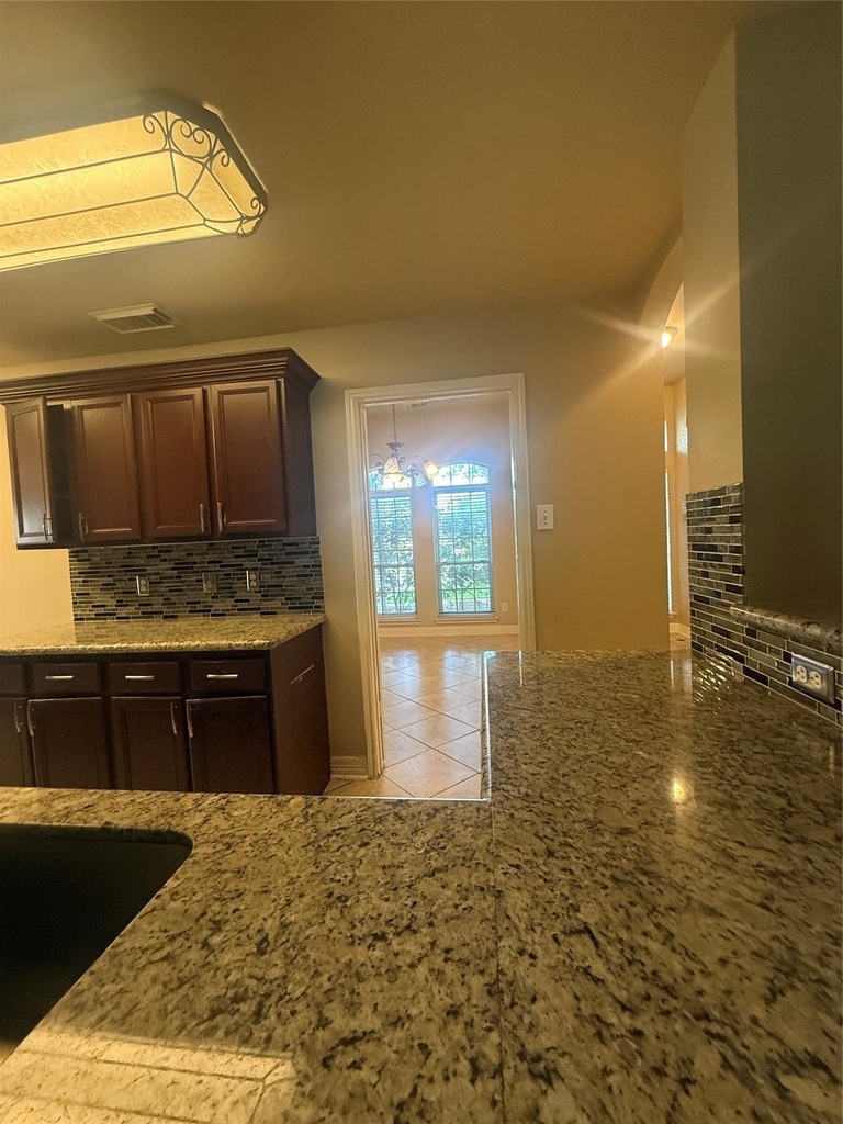 8210 Paddington Place Drive - Photo 6