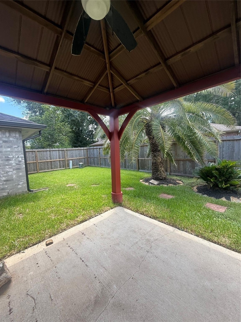 8210 Paddington Place Drive - Photo 17