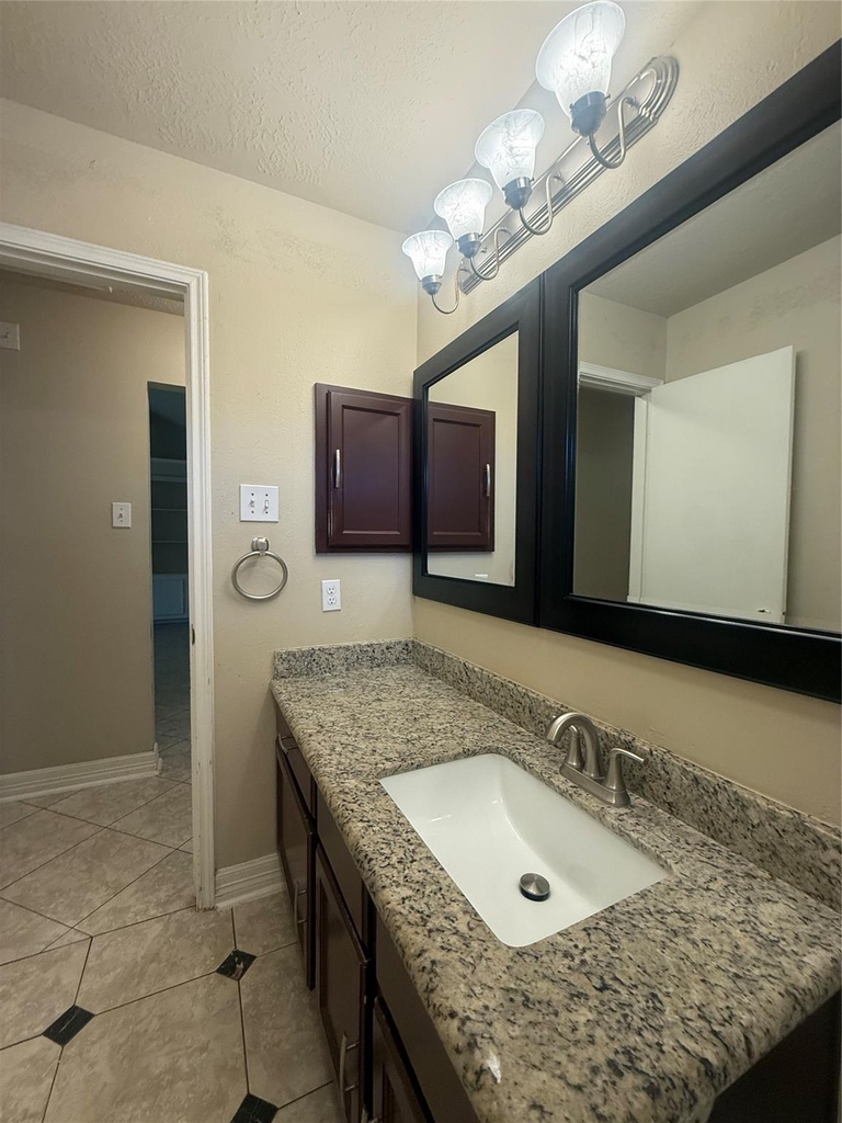 8210 Paddington Place Drive - Photo 21