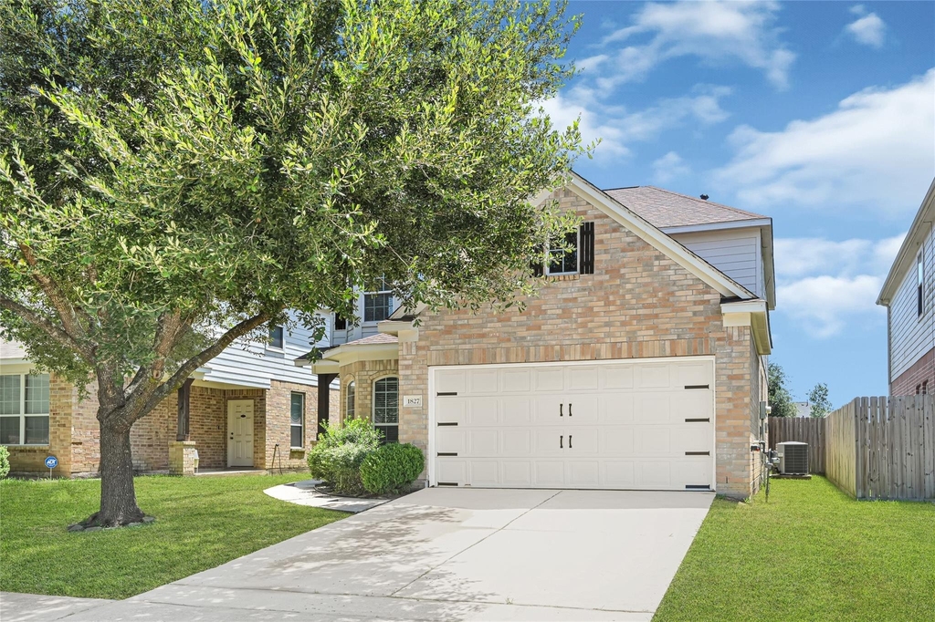 1827 Macondray Drive - Photo 1
