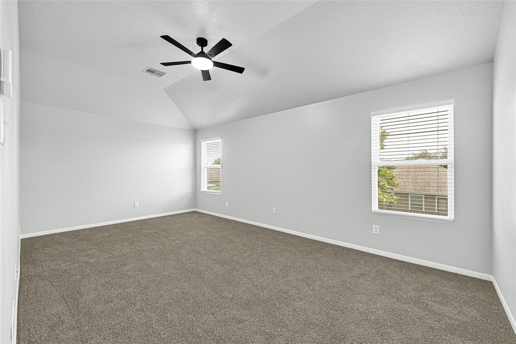 1827 Macondray Drive - Photo 19