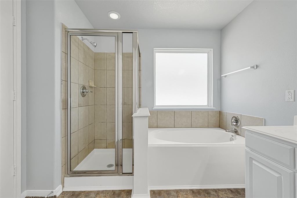 1827 Macondray Drive - Photo 22