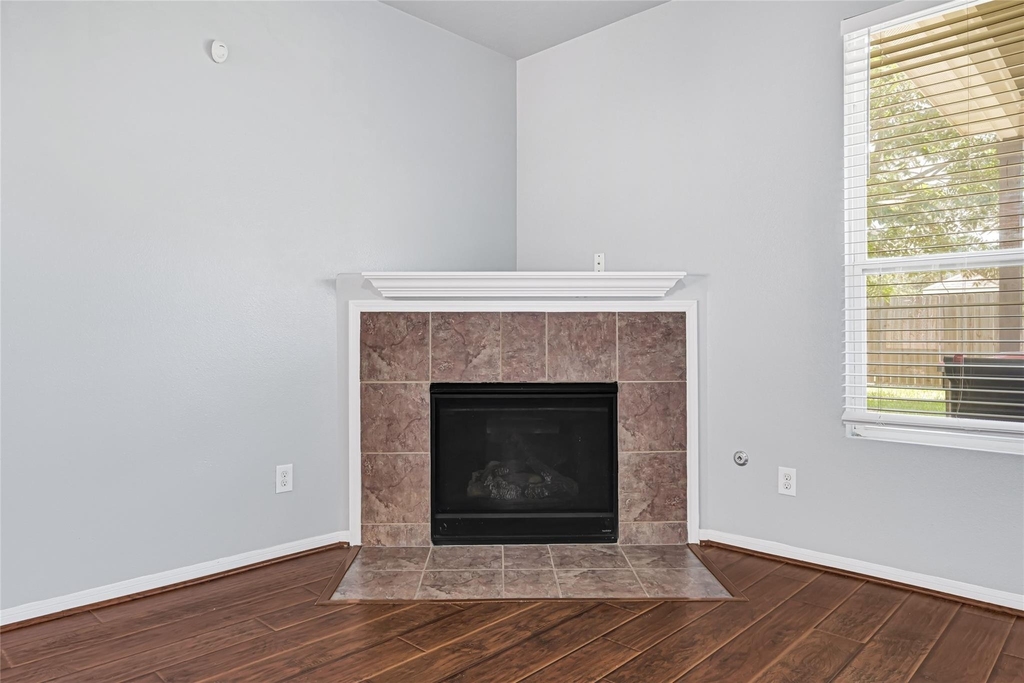 1827 Macondray Drive - Photo 7