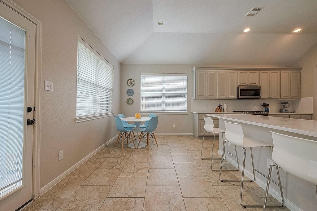 167 Pinto Point Place - Photo 6