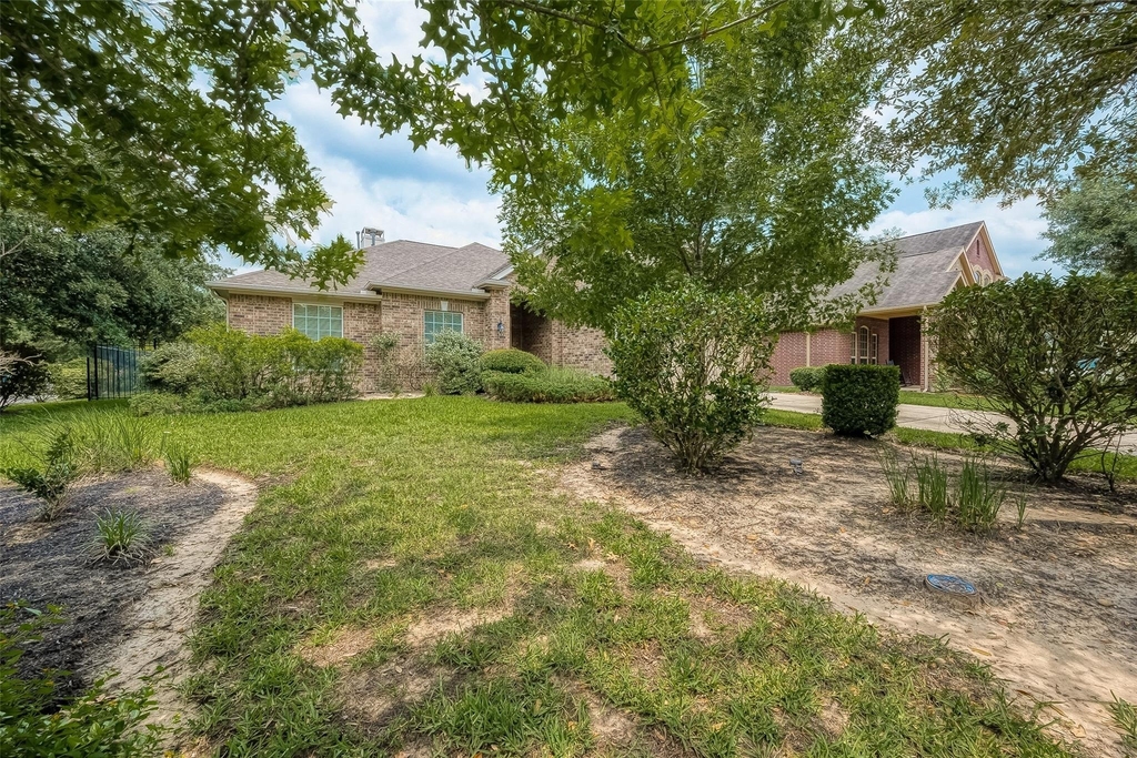 167 Pinto Point Place - Photo 1