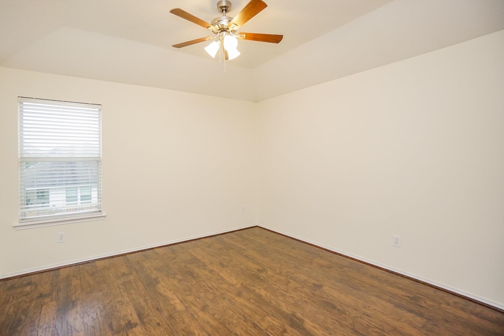 1323 Colonial Manor Drive - Photo 19