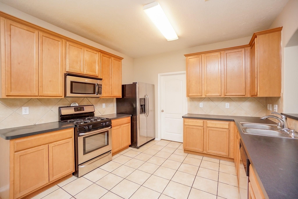 1323 Colonial Manor Drive - Photo 11