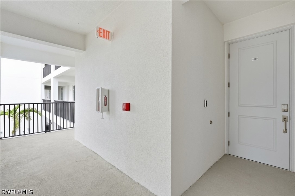 15375 Green Acres Avenue - Photo 2