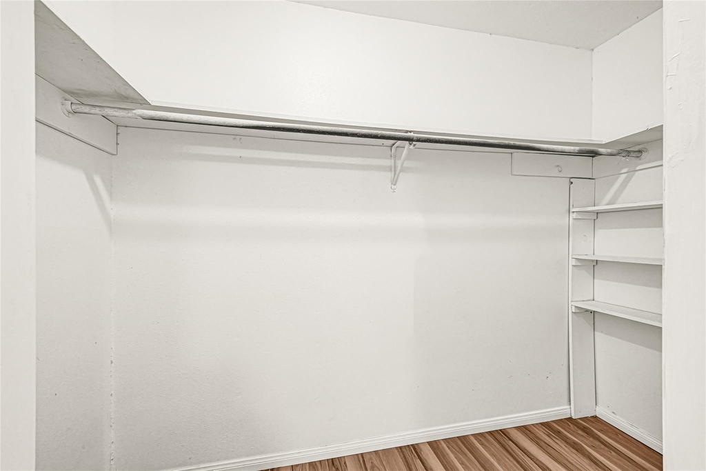 13327 N Thorntree Drive - Photo 19
